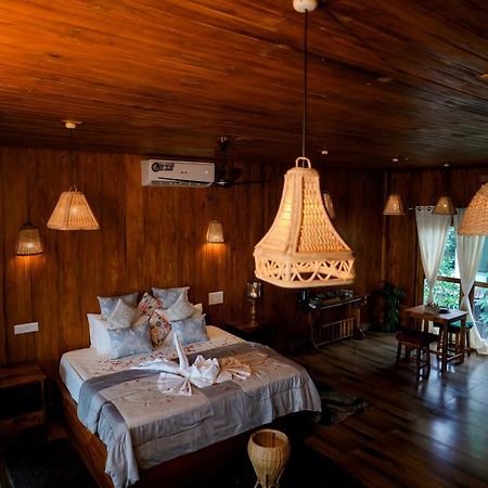 Driftwood Beach Resort 瓦尔卡拉 外观 照片